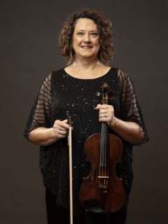 Lynn Cole