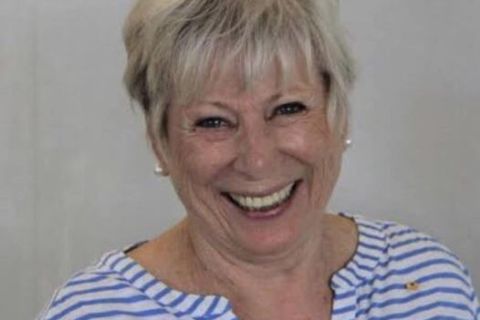 Lynn Rainbow-Reid AM