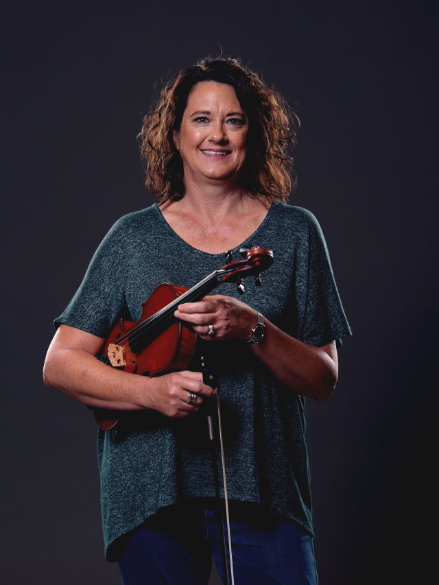 Lynn Cole
